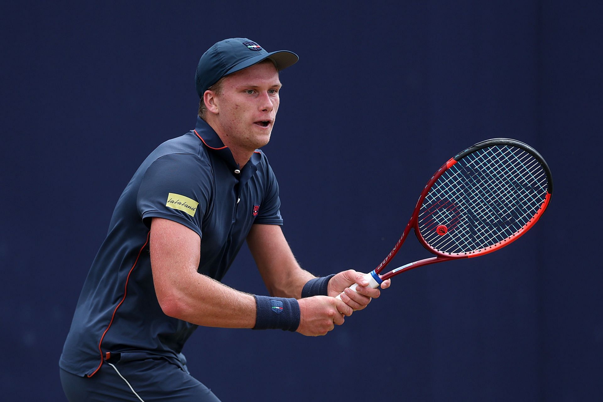 Jenson Brooksby practices at Queen's Club | Image Source: Getty